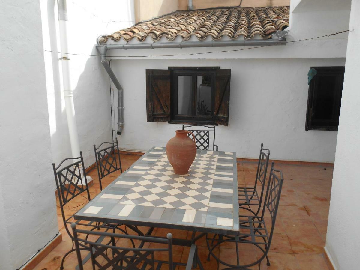 Casa Rural El Hidalgo De Alarcon Guest House Exterior photo